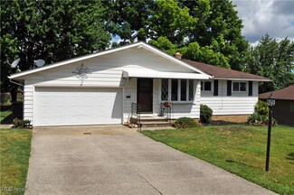 7370 Meadow Ln, Cleveland, OH 44134