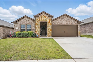 908 Euston St, Denton, TX 76209