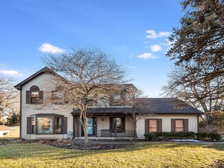 38W451 Hopps Rd, Elgin, IL 60124