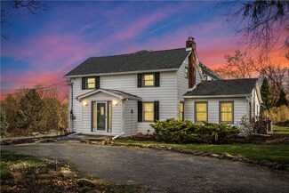 2034 Ewings Mill Rd, Coraopolis, PA 15108