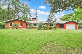 69 Bamforth Rd, Haddam, CT 06438