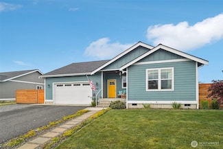204 Regent Ct, Nooksack, WA 98276