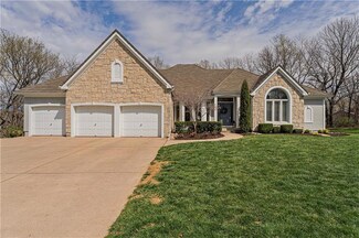 100 W Highland Ridge Cir, Village of Loch Lloyd, MO 64012