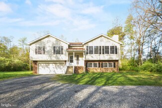 27 Homeplace Ln, Stuarts Draft, VA 24477