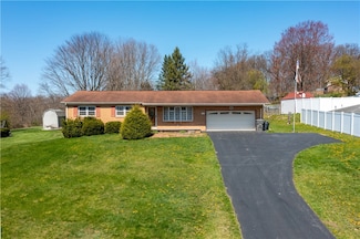 121 Patricia Dr, Beaver Falls, PA 15010