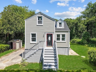35 Cypress St, Wyandanch, NY 11798