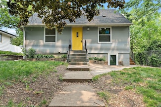 549 Annapolis St E, Saint Paul, MN 55118