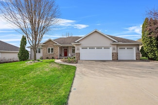 3177 Devroy Ln, Green Bay, WI 54313