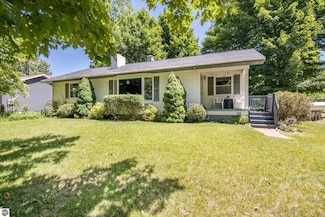 7023 Meadow Brooke Ln, Kewadin, MI 49648