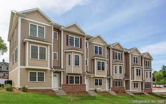 35 Ringgold St Unit 206, West Hartford, CT 06119