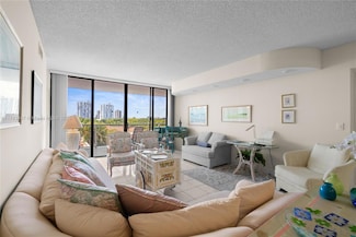 20281 E Country Club Dr Unit 403, Aventura, FL 33180
