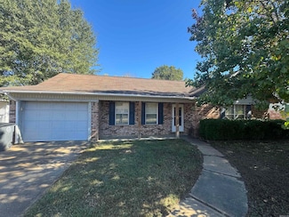 126 Field Crest Dr, Searcy, AR 72143