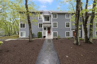 7 Wake Robin Rd Unit 404, Lincoln, RI 02865