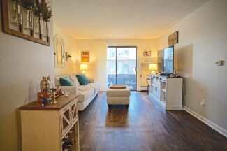 40 Main St Unit 16, North Reading, MA 01864