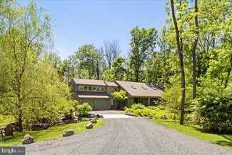2499 Aquetong Rd, New Hope, PA 18938