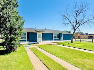 302 W 5th St, Post, TX 79356