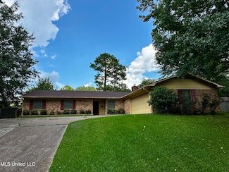 1301 Beverly Dr, Clinton, MS 39056