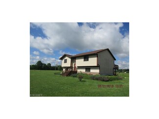 2433 Porter Rd, Atwater, OH 44201