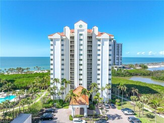 50 Seagate Dr Unit 201B, Naples, FL 34103