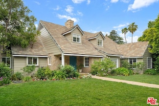 6201 Allott Ave, Van Nuys, CA 91401