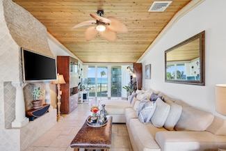 1039 Hillsboro Mile Unit 22, Hillsboro Beach, FL 33062