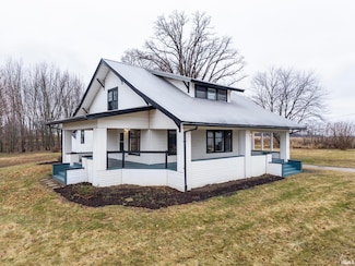 1496 E 700 N, Albion, IN 46701