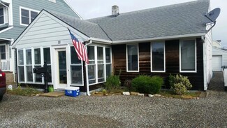 111 Philadelphia Ave, Point Pleasant Beach, NJ 08742