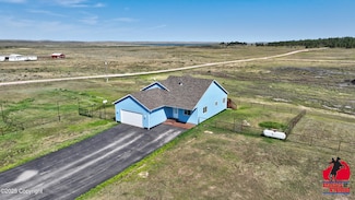 3 Quail Ln, Moorcroft, WY 82721
