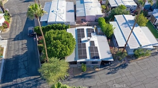 30 Lazy b Dr, Palm Desert, CA 92260