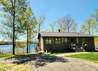 30091 Sunny Beach Rd, Grand Rapids, MN 55744