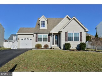 118 Weathervane Dr, Mount Royal, NJ 08061