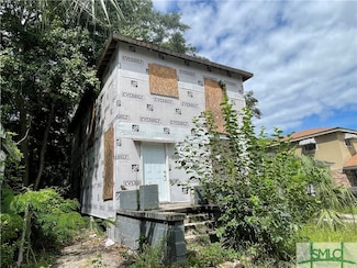1025 W 38th St, Savannah, GA 31415