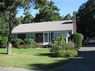 119 Dove Hill Rd, North Falmouth, MA 02556