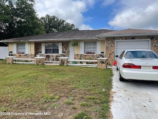 1127 Lodge Cir, Spring Hill, FL 34606