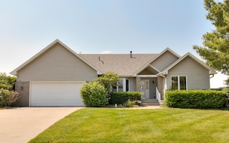 2617 E Leach Ave, Des Moines, IA 50320