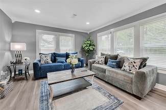 7175 Dillon St, Houston, TX 77061