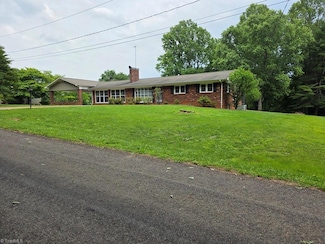 295 Pinedale Rd, North Wilkesboro, NC 28659