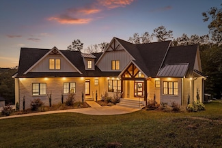 6517 Shelter Cove Dr, Hixson, TN 37343