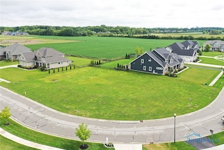 1002 Wilderness Ct, Perrysburg, OH 43551