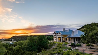 362 Kruse Hill Dr, Fredericksburg, TX 78624