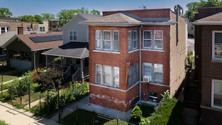 3337 W Cullom Ave Unit 3, Chicago, IL 60618