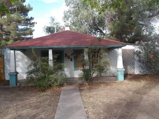 906 1st St, Tularosa, NM 88352