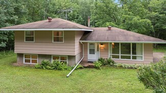 7740 Ely Lake Dr, Eveleth, MN 55734