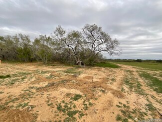 149 Sylas Hayes Loop, Leming, TX 78064