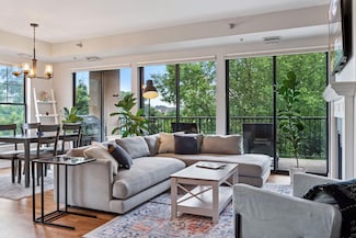 317 Groveland Ave Unit 305, Minneapolis, MN 55403