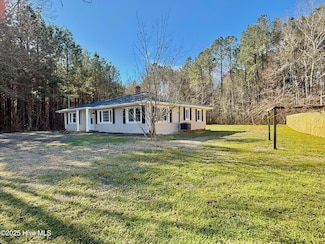 1277 Mount Tabor Rd, Creswell, NC 27928