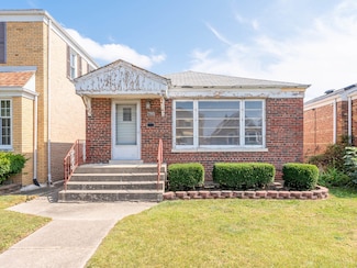 7945 S Sacramento Ave, Chicago, IL 60652