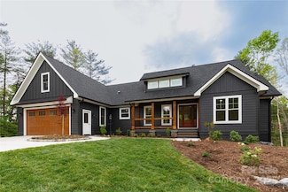 111 Laura Trace, Hendersonville, NC 28792