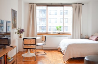 235 E 40th St Unit 12I, New York, NY 10016