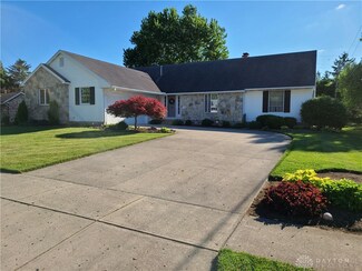 476 Shaftsbury Rd, Troy, OH 45373